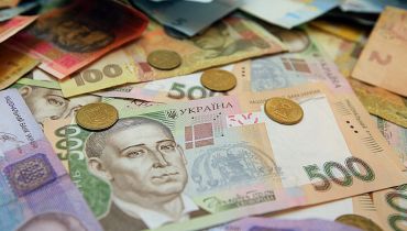 Новости - Зарплати бюджетників в Україні наступного року підвищать двічі: з 1 січня та з 1 квітня