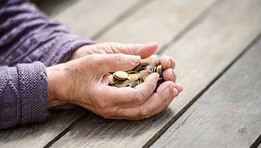 Новости - В Україні підвищать пенсії та надбавки: коли і наскільки