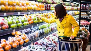 Новости - Больше половины расходов украинцев уходит на продукты и коммуналку
