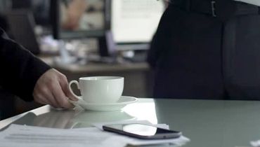 Новости - "Ти зробиш мені каву?": як жінці відмовити босу в проханні