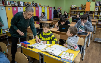 Новости - Яка зарплата вчителя в Україні й у Польщі, Німеччині, Японії та інших країнах