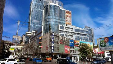 Новости - Найвищий бізнес-центр України обмежив доступ офісних працівників до ТРЦ