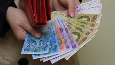 Новости - В Украине вырастет прожиточный минимум: какие соцвыплаты поднимут за ним?