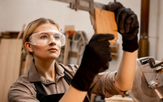 Їх навіть ШІ "не впізнає": в Україні розповіли про професії, про які майже ніхто не чув