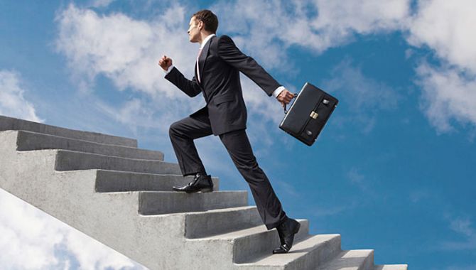 Статьи - Почему нужно как можно раньше начать работать?