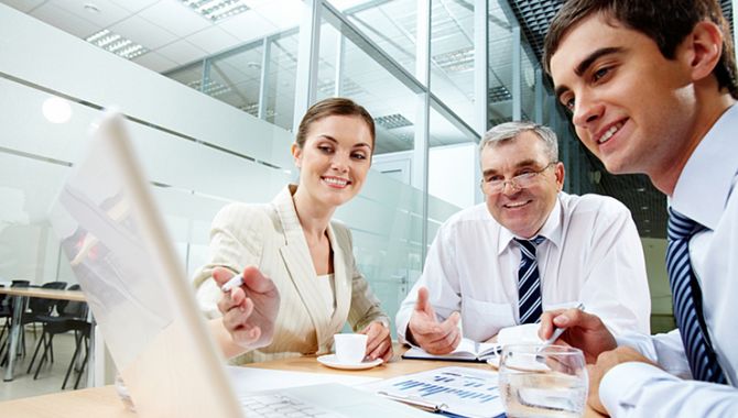 Статьи - Как привлечь внимание к себе, работая в крупной компании?