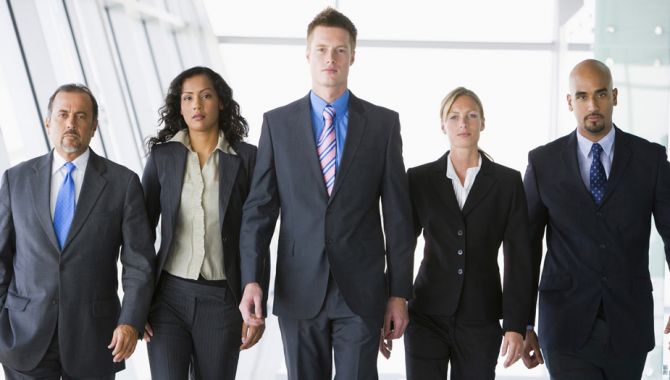 Статьи - Встречают по одежке... поэтому позаботьтесь о неординарности собственного резюме